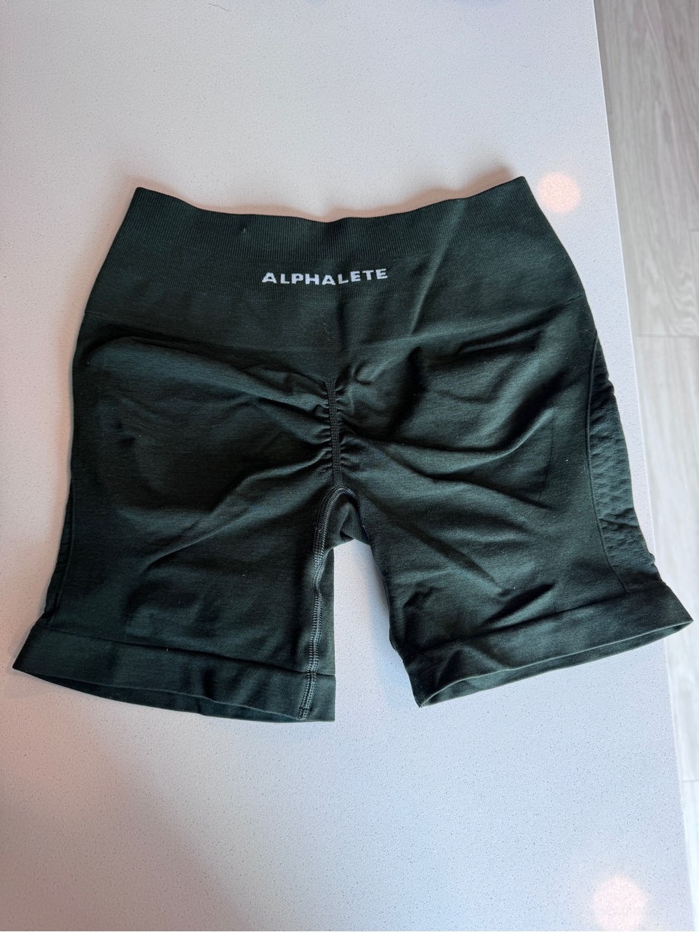 Alphalete Women's Amplify Scrunch Biker Shorts - Dark Green